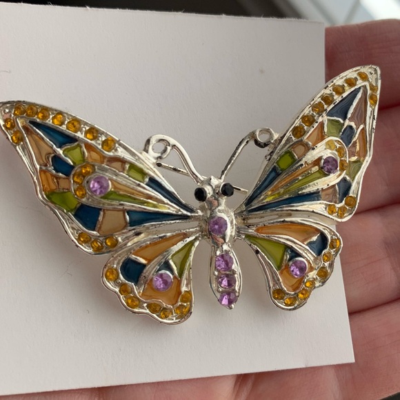 Vintage Butterfly Pin - Picture 8 of 8